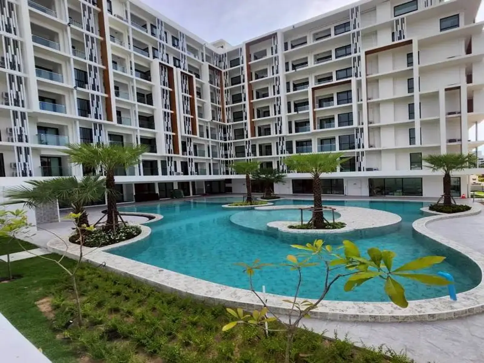 Condo plage à pied à vendre — Pratamnak, Pattaya