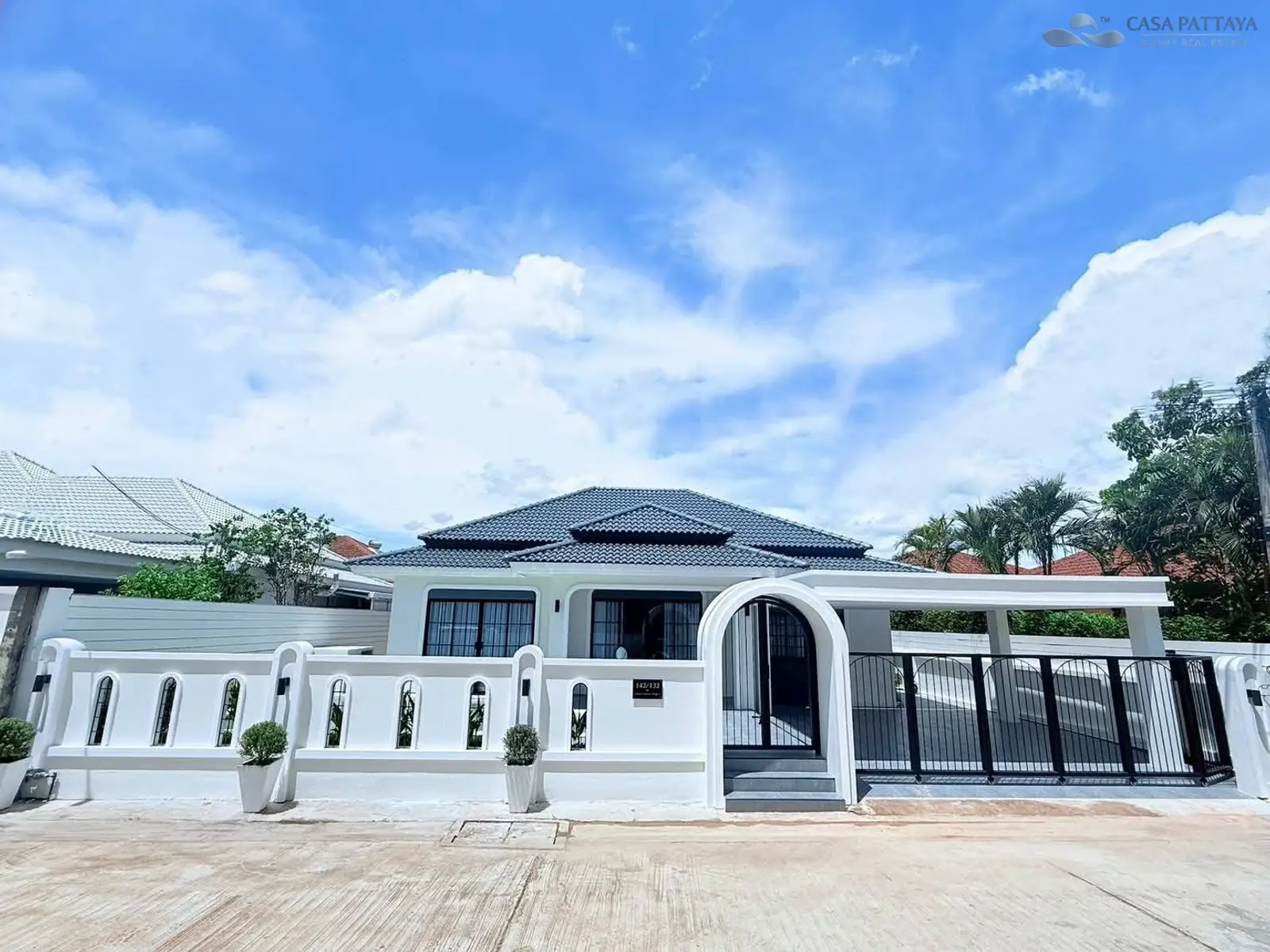 Villa avec piscine 3 chambres à vendre — East Pattaya, Pattaya