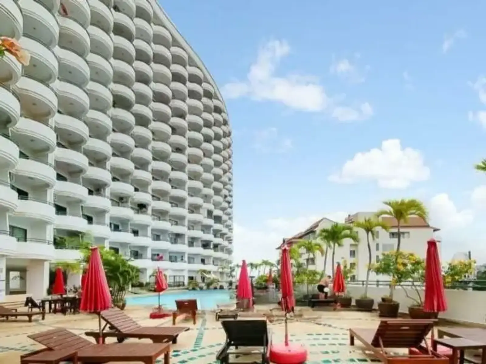 Condo 2 chambres vue mer à vendre — Pratamnak, Pattaya
