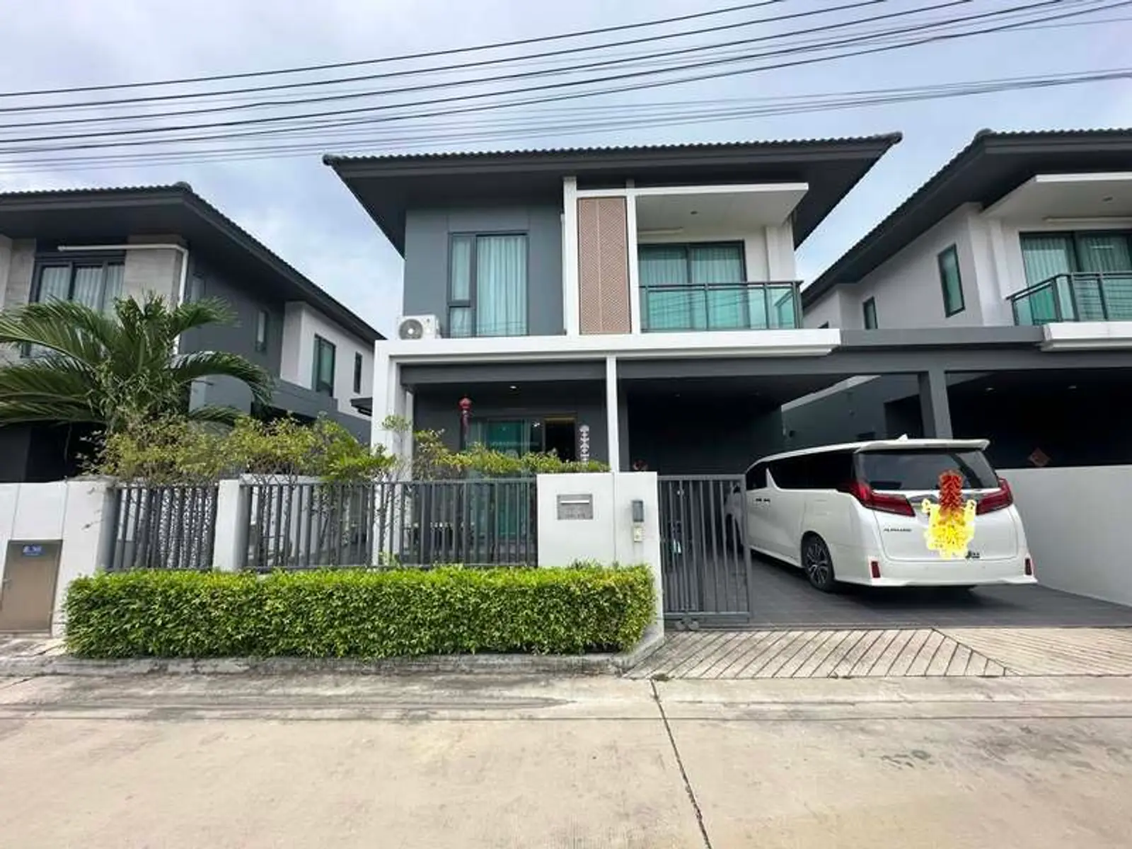 Villa avec piscine 4 chambres à vendre — East Pattaya, Pattaya