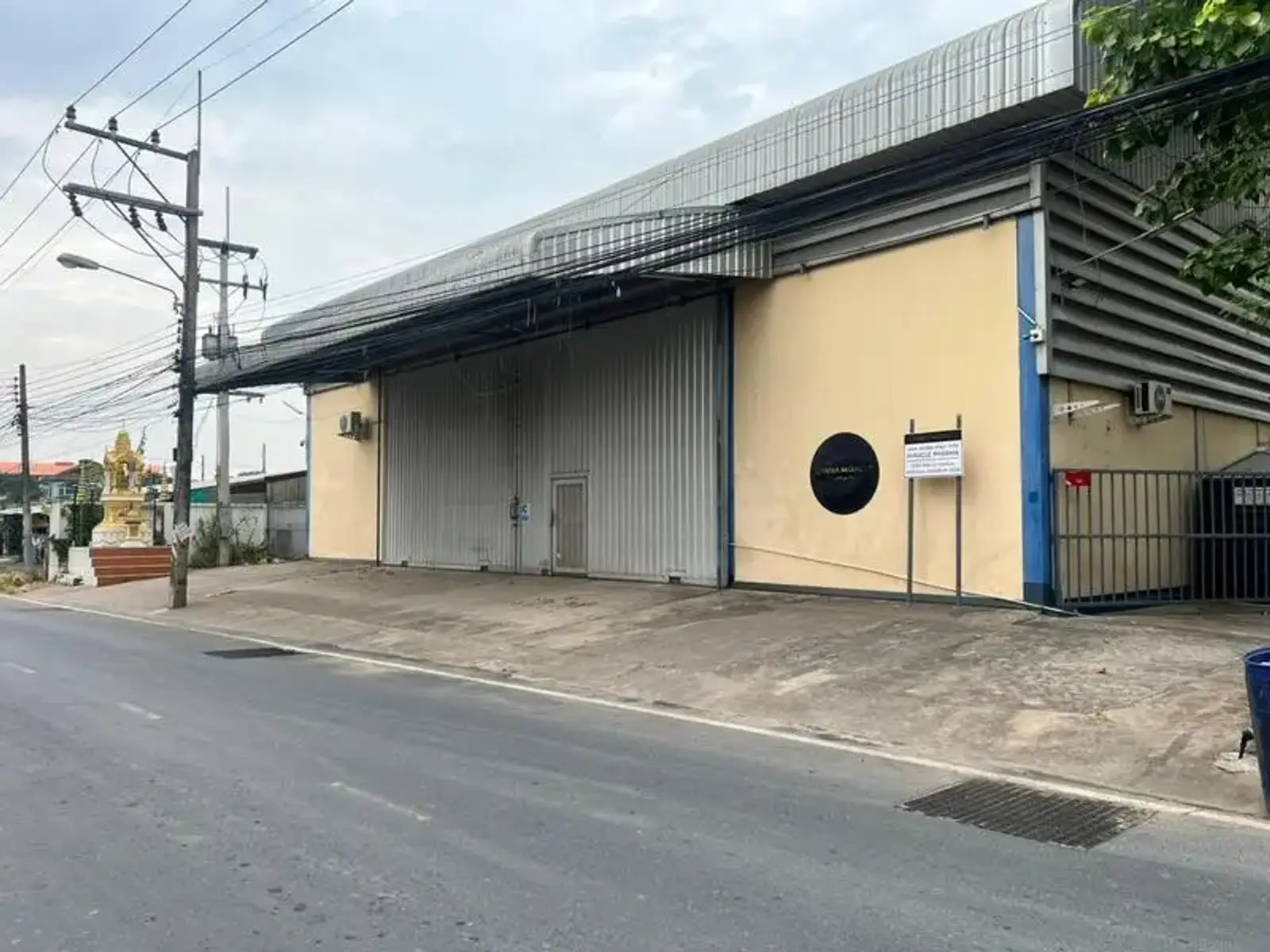 Commerce à reprendre 1 chambre à vendre — Laem Chabang, Pattaya