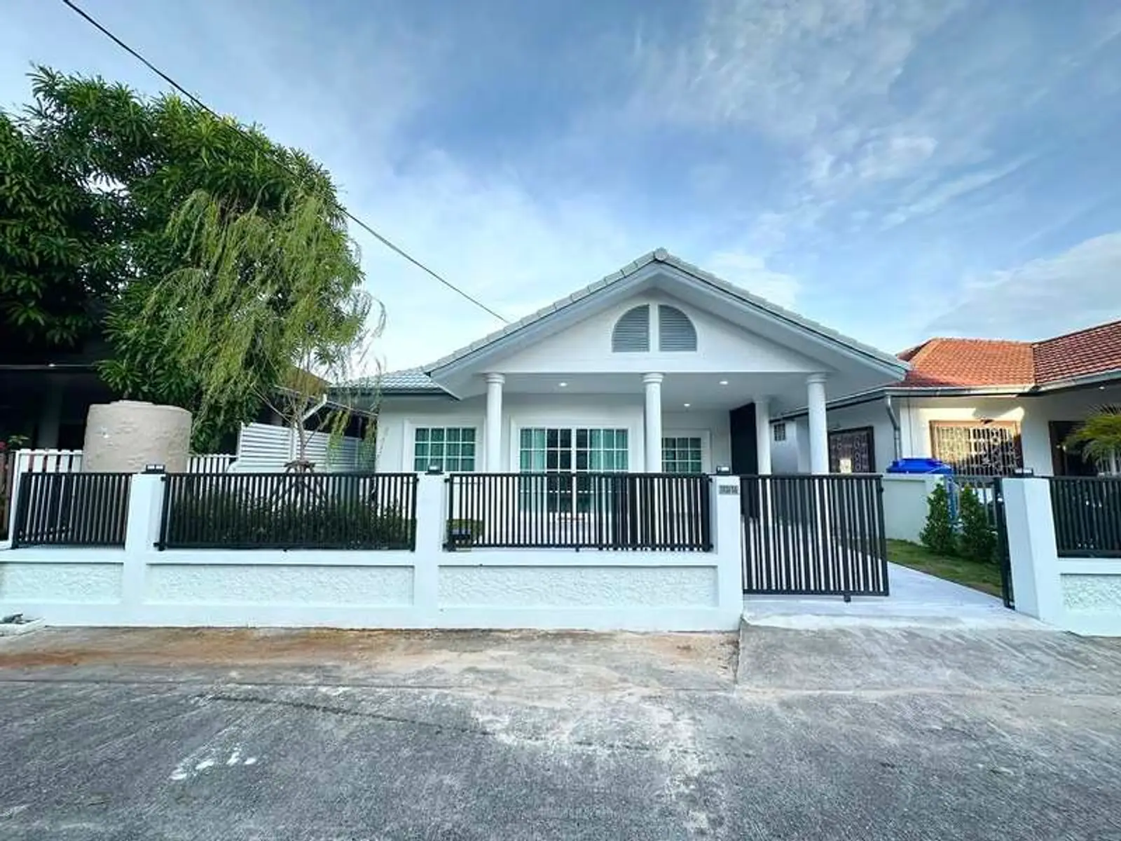 Villa avec piscine 2 chambres à vendre — East Pattaya, Pattaya