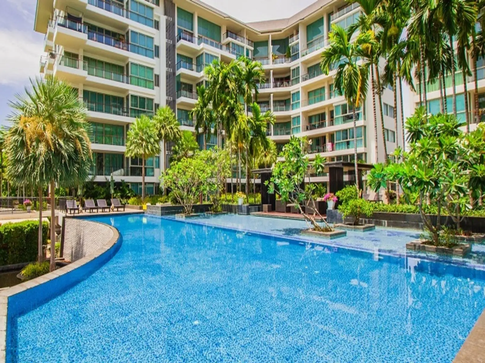 Condo 2 chambres front de mer à vendre — North Pattaya, Pattaya