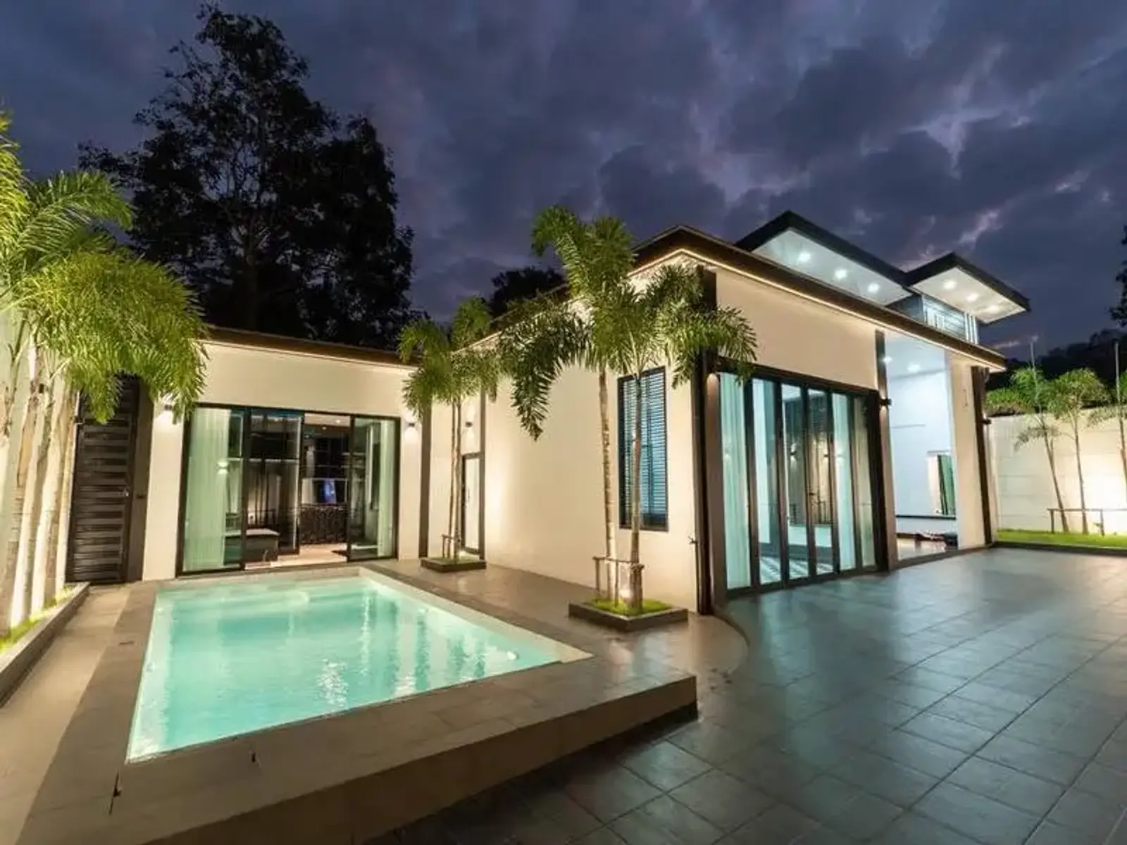Villa avec piscine 4 chambres à vendre — East Pattaya, Pattaya