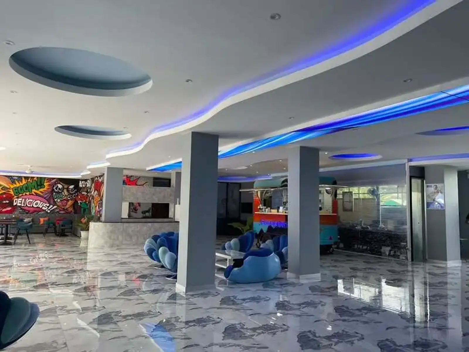 Hôtel / guesthouse 30 chambres à vendre — Thepprasit, Pattaya