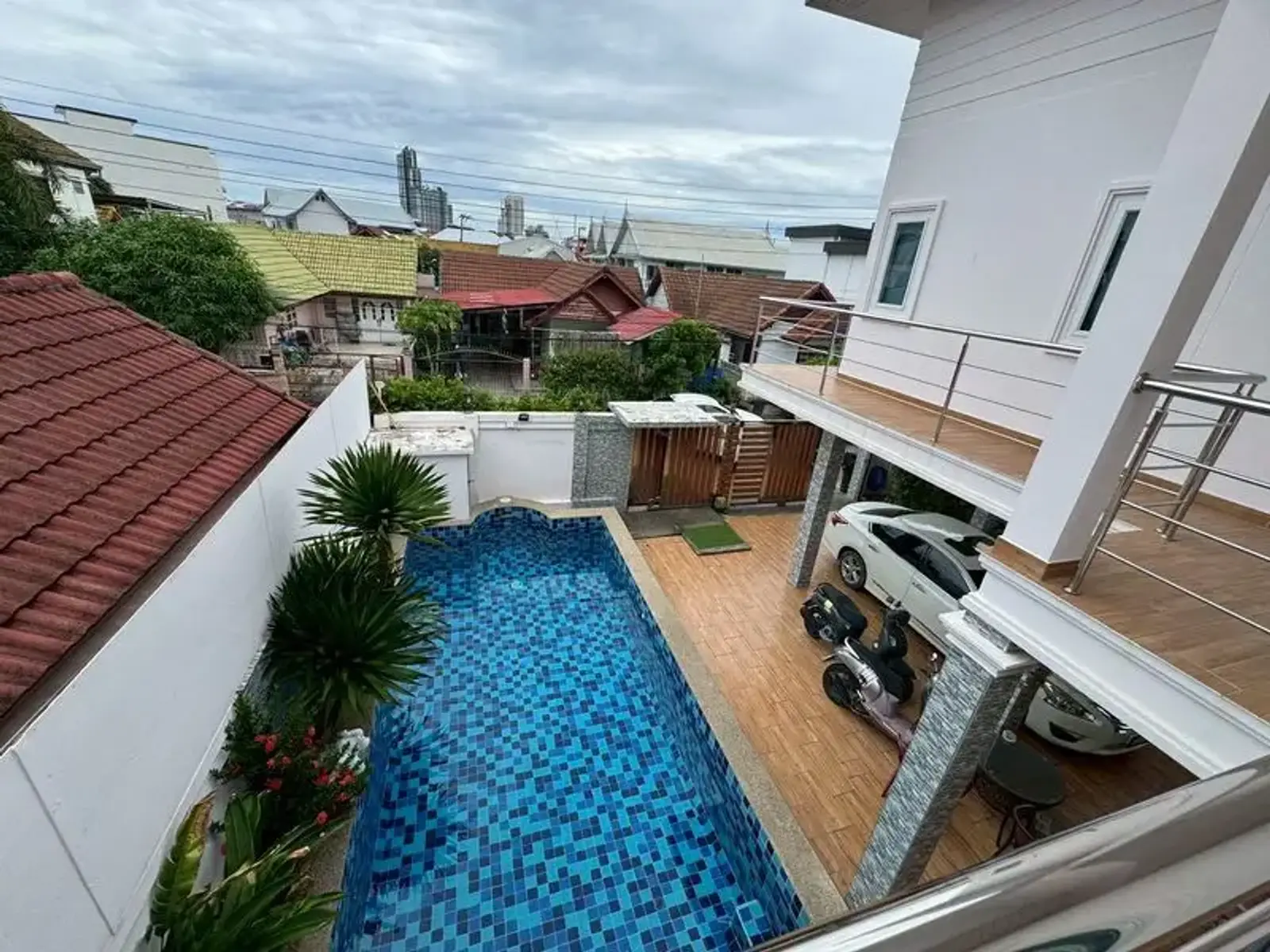 Villa avec piscine 5 chambres à vendre — Pratamnak, Pattaya