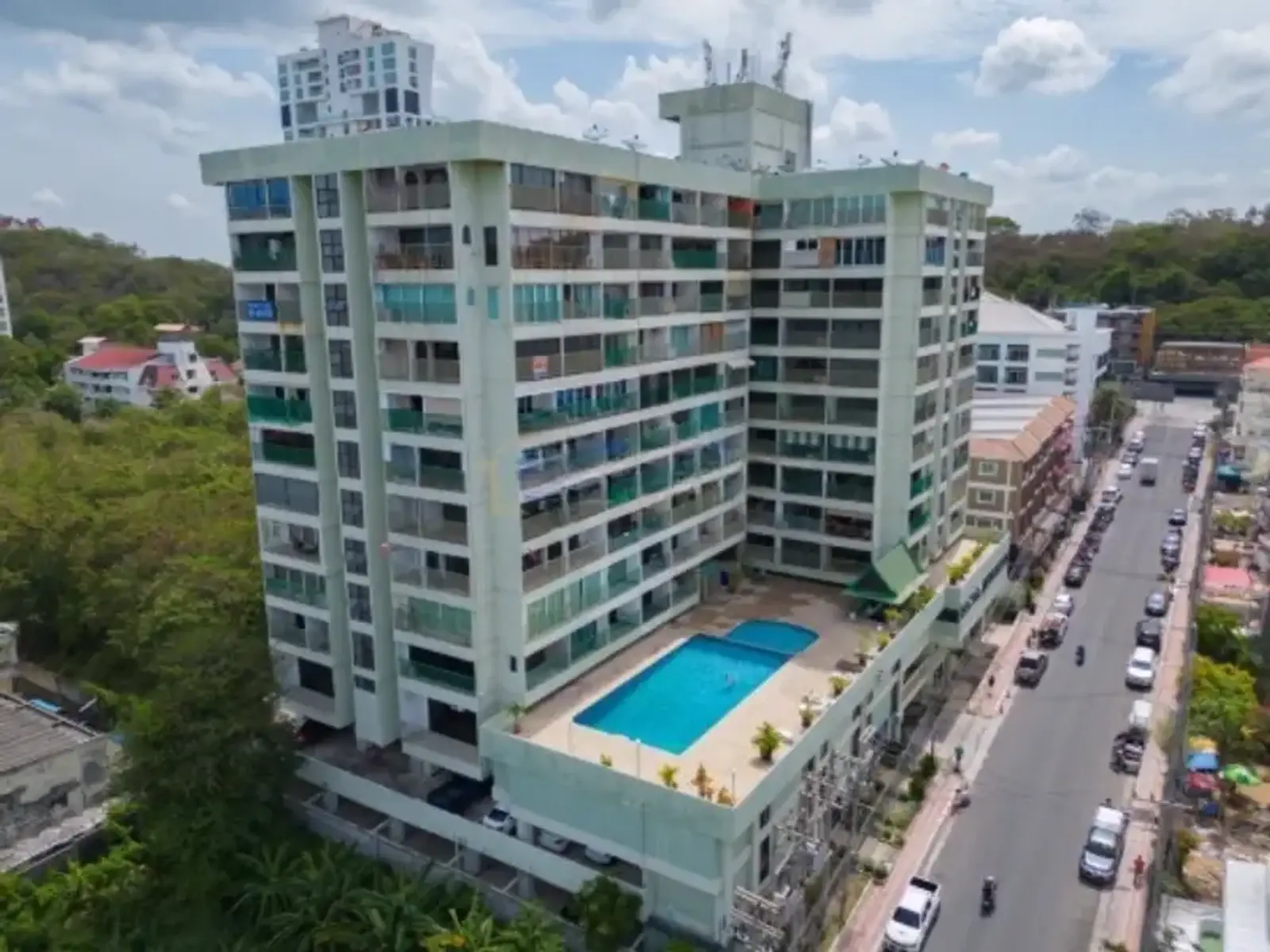 Condo plage à pied à vendre ou à louer — Pratamnak, Pattaya