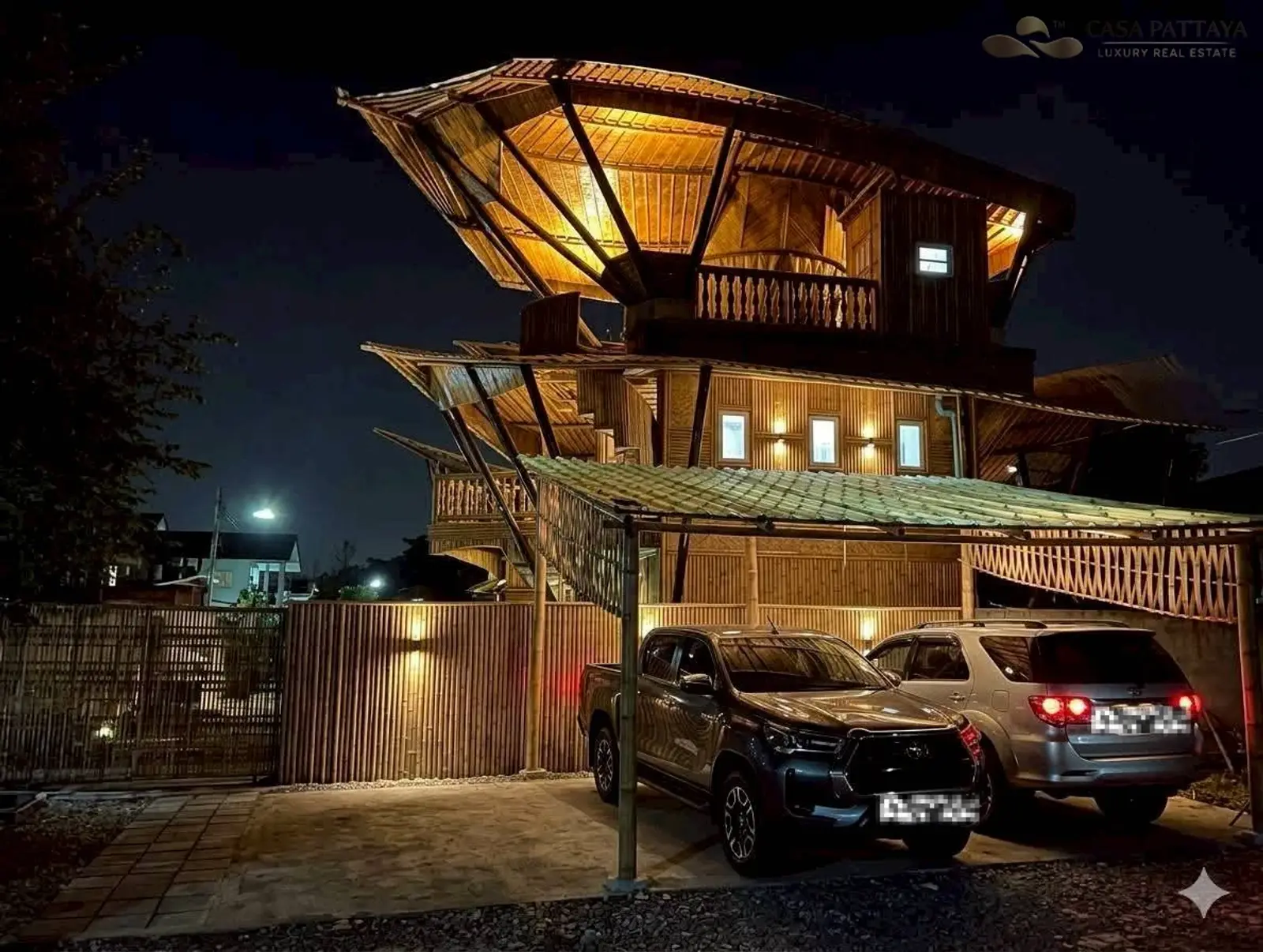 Villa avec piscine 6 chambres à vendre — East Pattaya, Pattaya