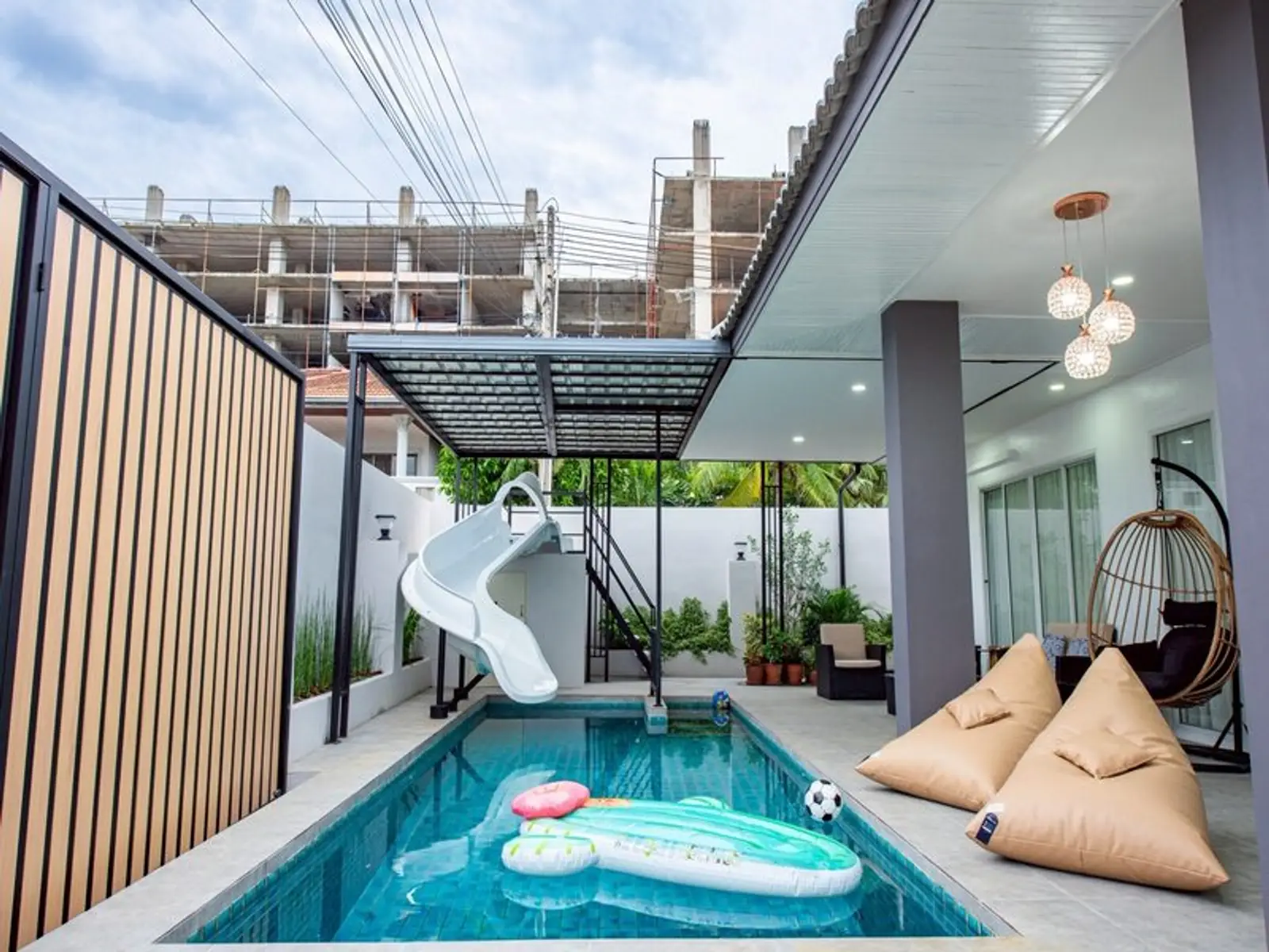 Villa avec piscine 4 chambres à louer — Jomtien, Pattaya