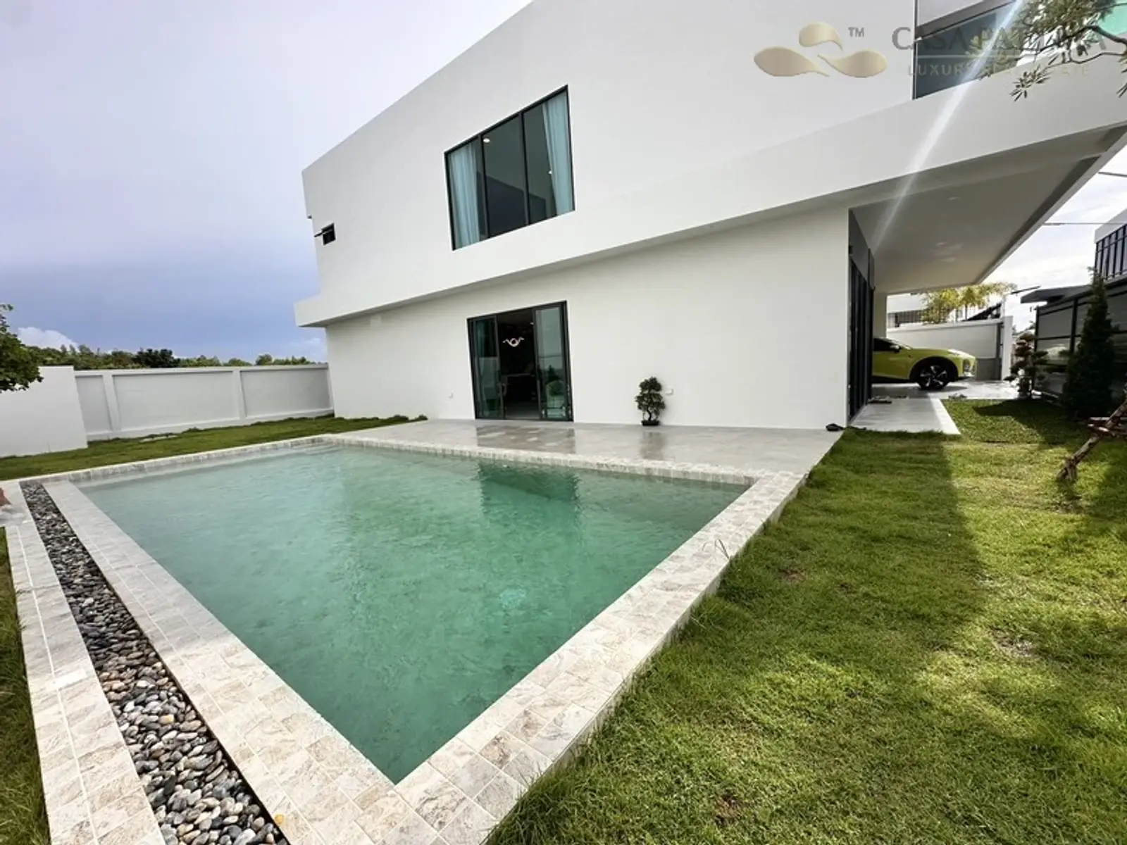 Villa avec piscine 5 chambres à vendre ou à louer — East Pattaya, Pattaya