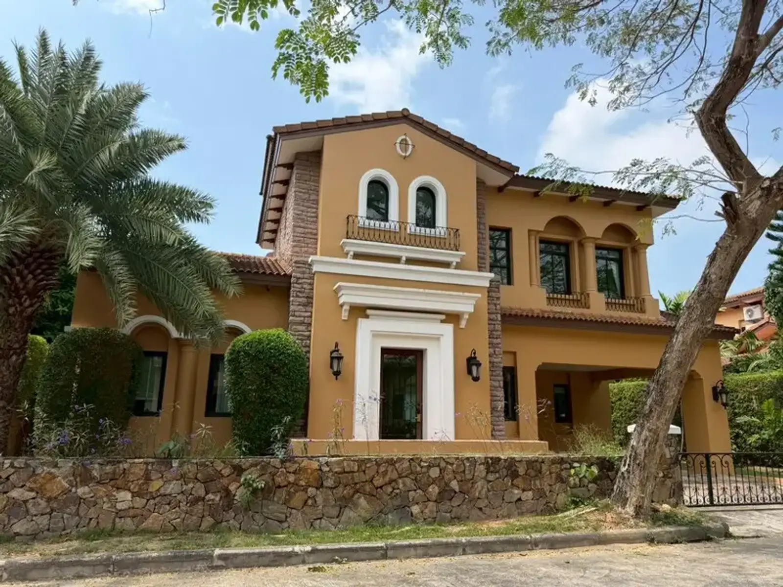 Villa avec piscine 3 chambres à vendre — Na Jomtien Beach, Pattaya
