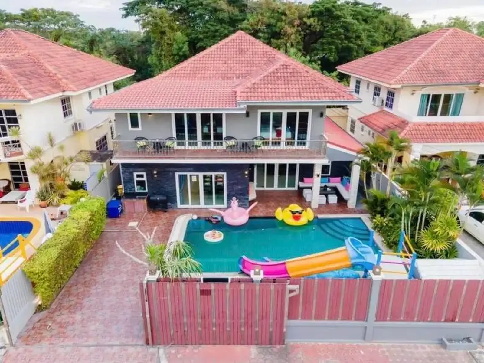 Villa avec piscine 7 chambres à louer — Jomtien, Pattaya