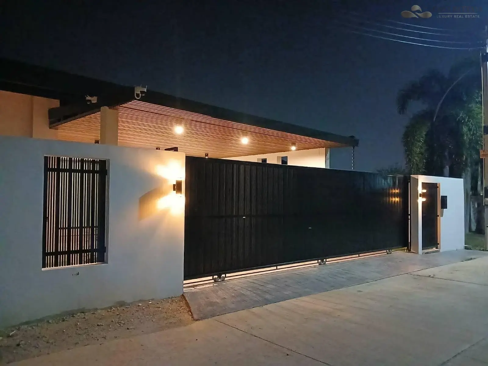 Villa avec piscine 4 chambres à louer — Huai Yai, Pattaya