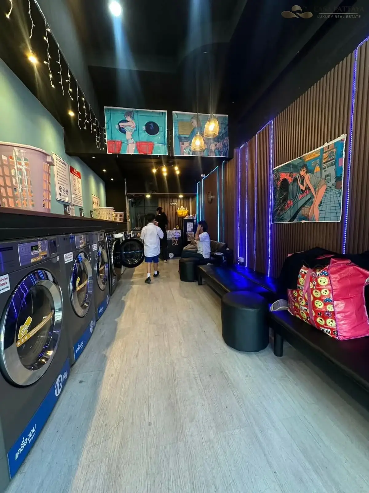 Commerce à reprendre 2 chambres à vendre — Central Pattaya, Pattaya