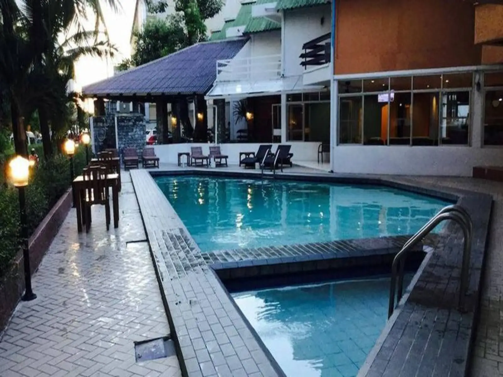 Commerce à reprendre 20 chambres à vendre — Central Pattaya, Pattaya