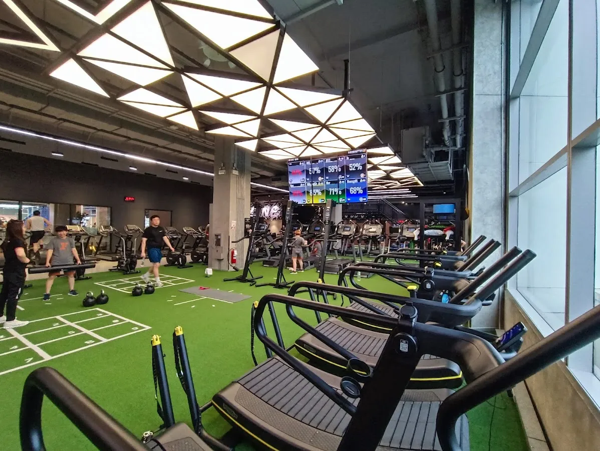 Fitness First Zone Central World ฟิตเนส เฟิรส์ท โซน เซ็นทรัลเวิลด์