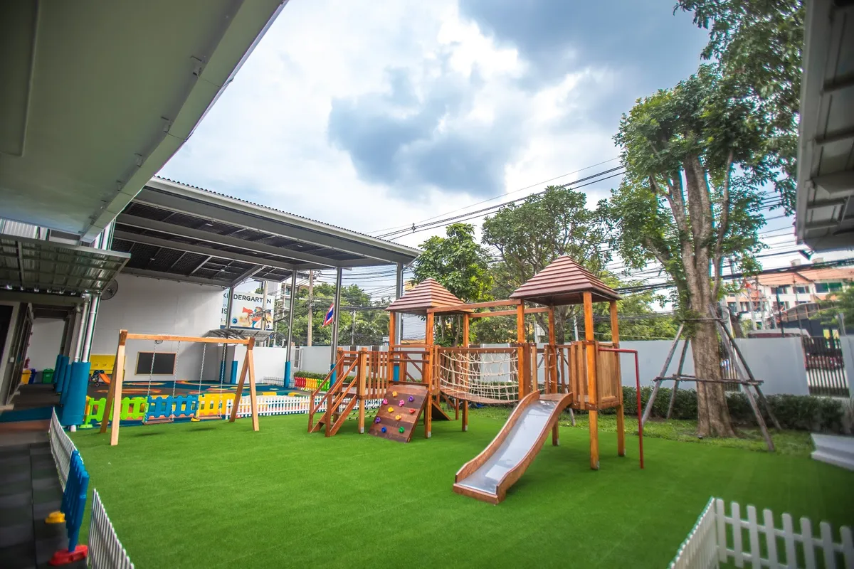 Bright Seeds International Kindergarten 4