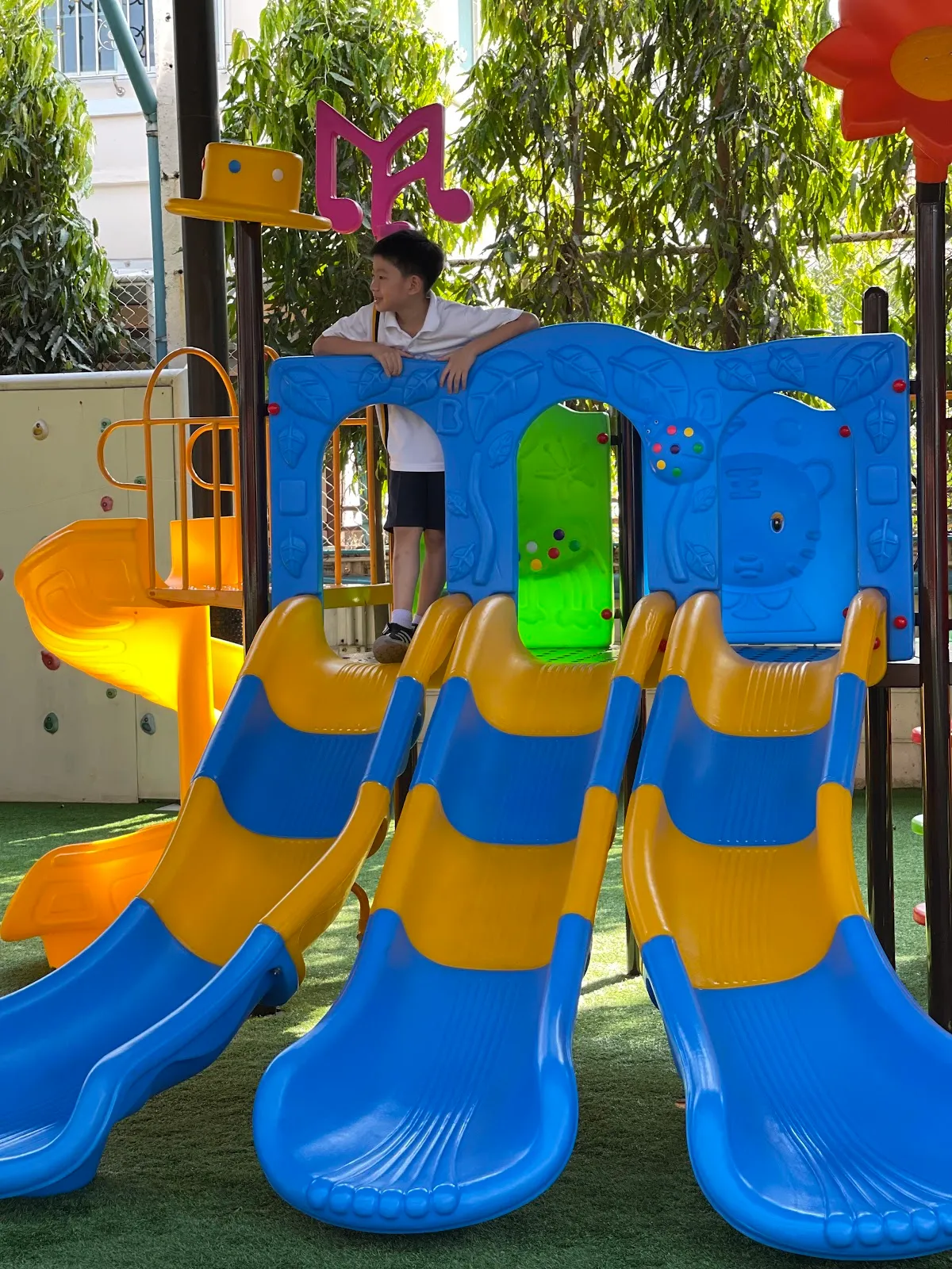 Royce Royal International School 4