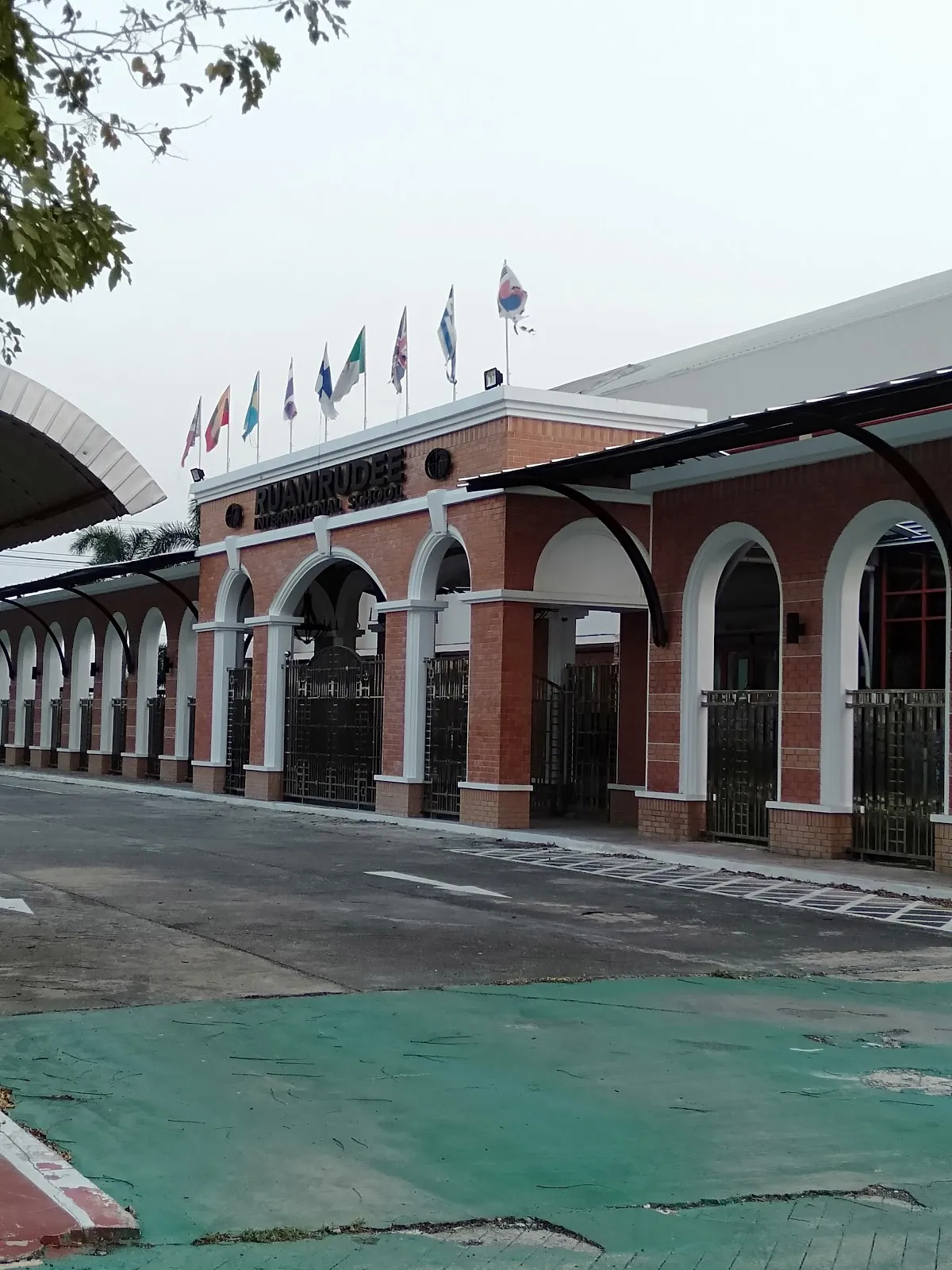 Ruamrudee International School Ramkhamhaeng Campus 4