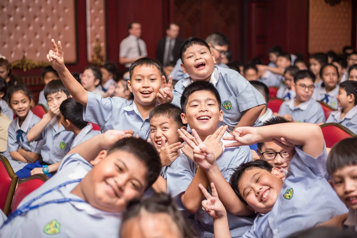 Thewphaingarm Canadian Bilingual School