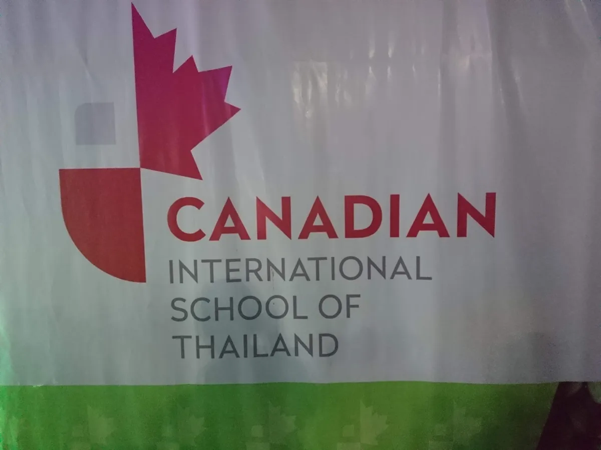 Thewphaingarm Canadian Bilingual School 4