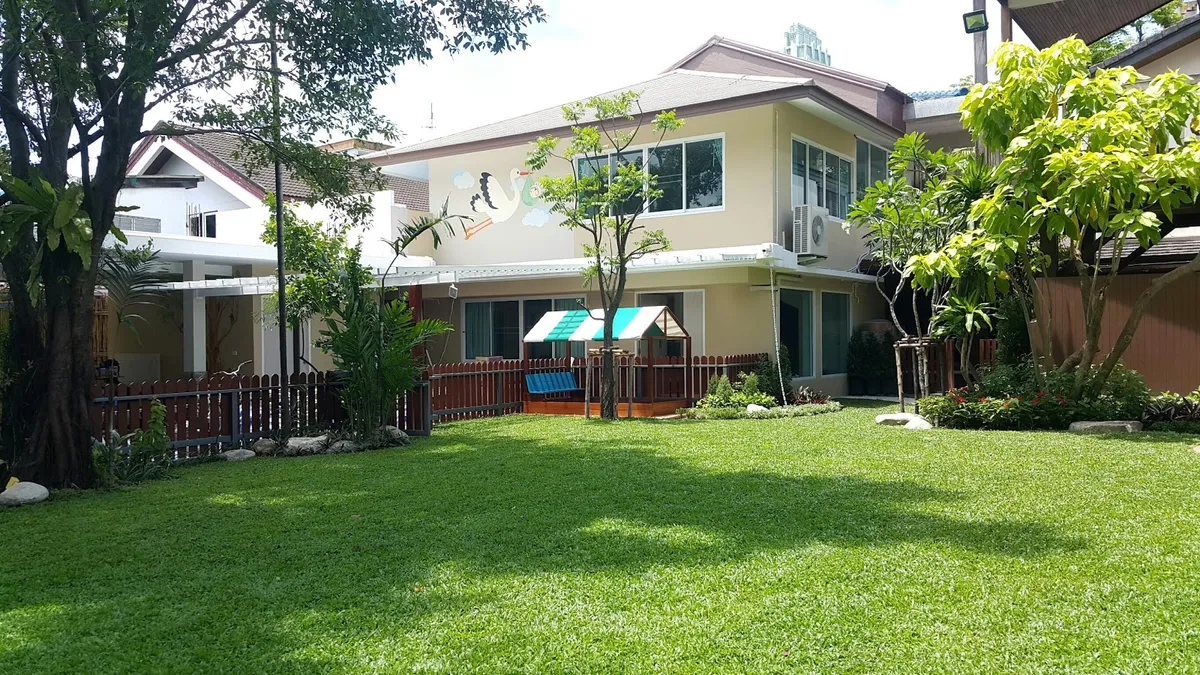 Thonglor Greenfield Nursery