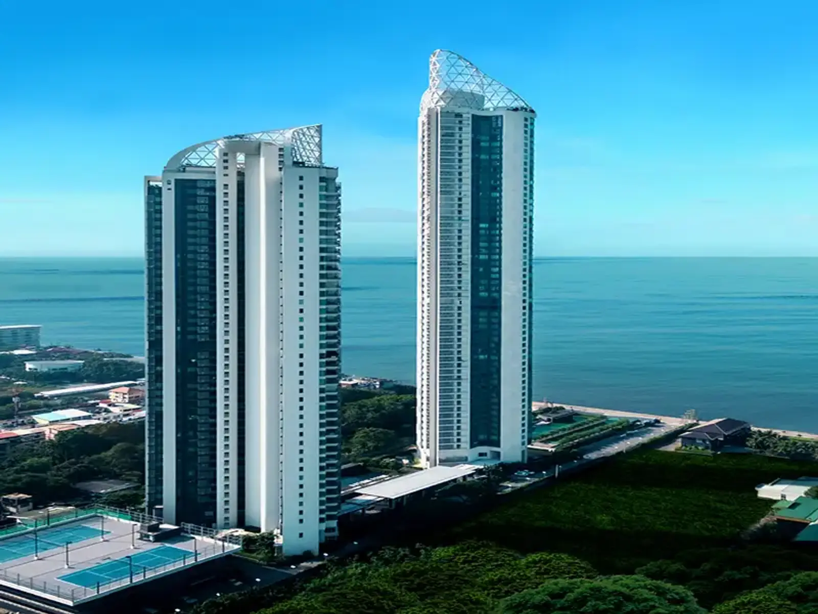 Condo 2 chambres à vendre ou à louer — Jomtien, Pattaya