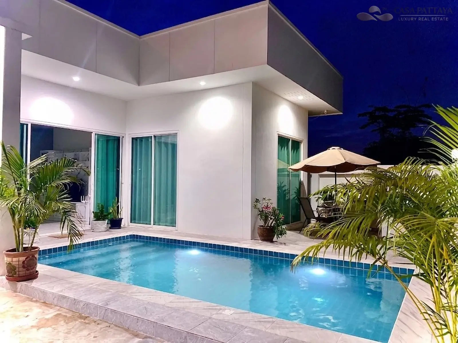Villa avec piscine 3 chambres à vendre ou à louer — Mabprachan, Pattaya