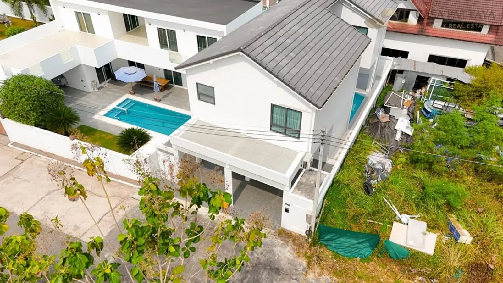 Villa avec piscine 3 chambres à vendre ou à louer — Huai Yai, Pattaya