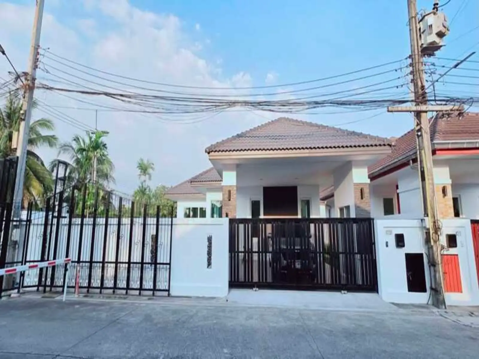 Villa avec piscine 3 chambres à vendre — Huai Yai, Pattaya