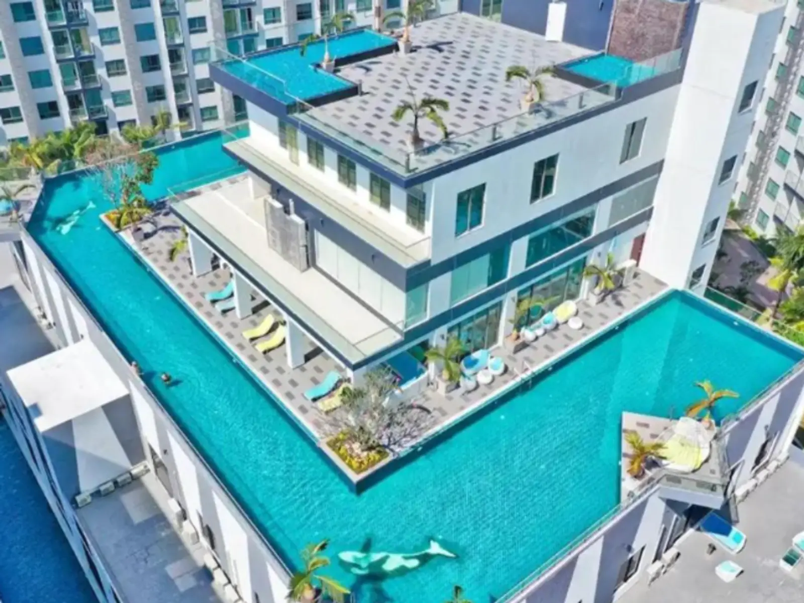 Condo 2 chambres à vendre — Pratamnak, Pattaya