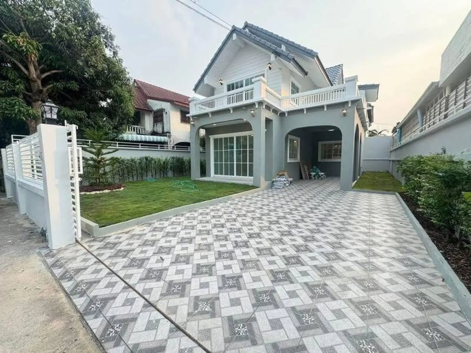 Villa avec piscine 4 chambres à vendre — North Pattaya, Pattaya