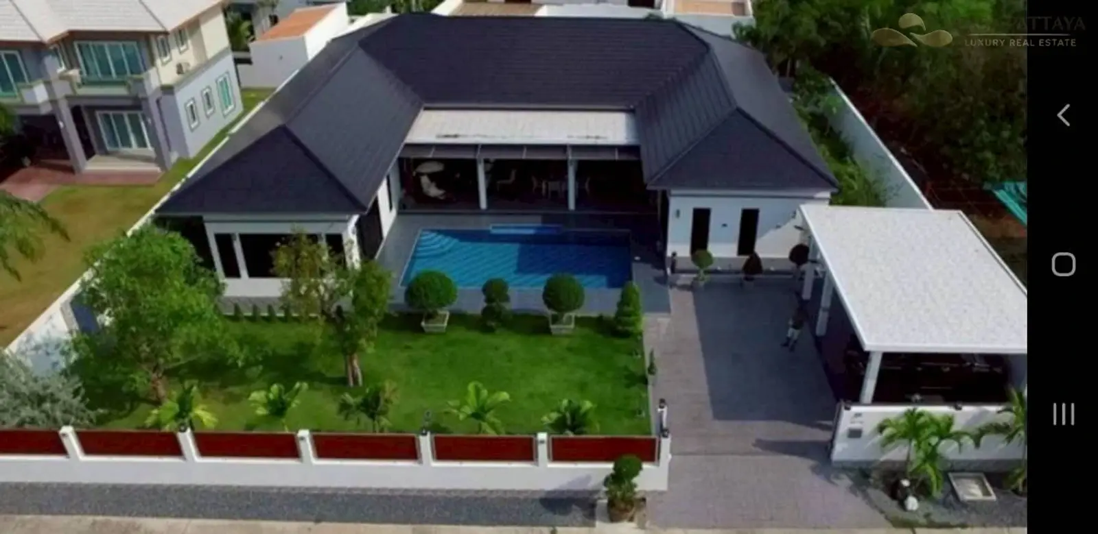 Villa avec piscine 4 chambres à vendre — East Pattaya, Pattaya