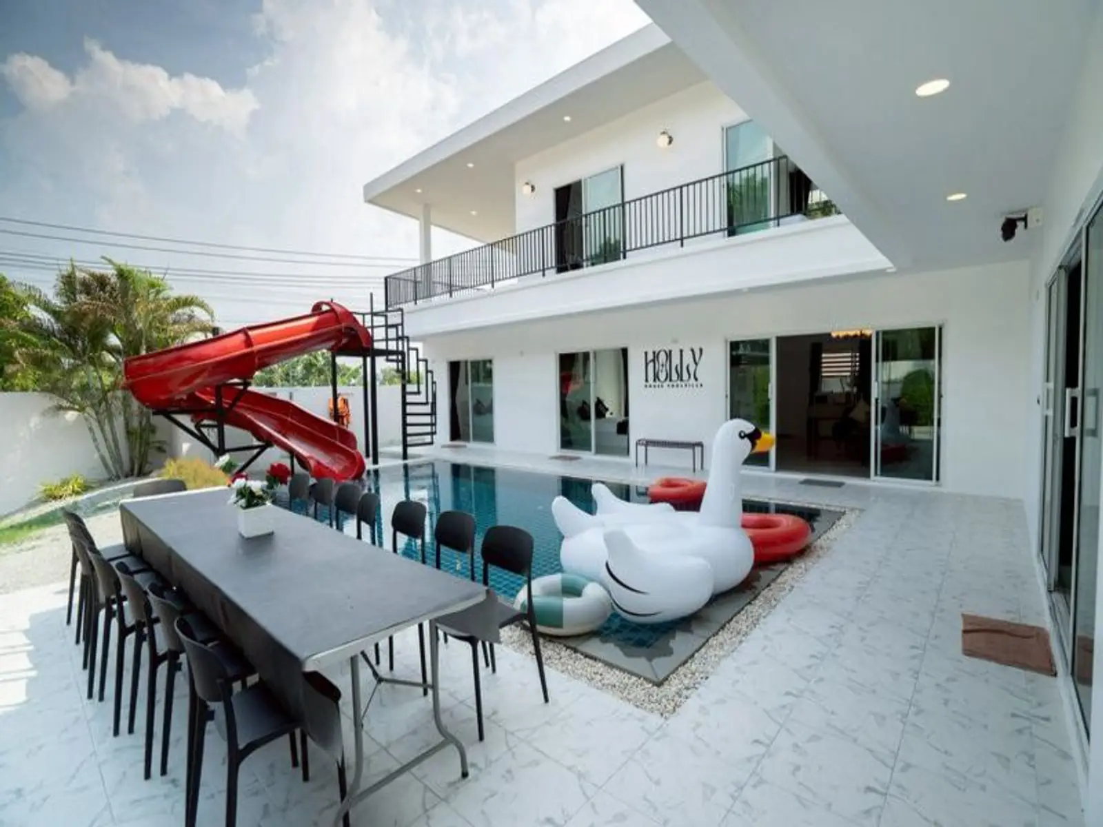 Villa avec piscine 6 chambres à vendre — East Pattaya, Pattaya
