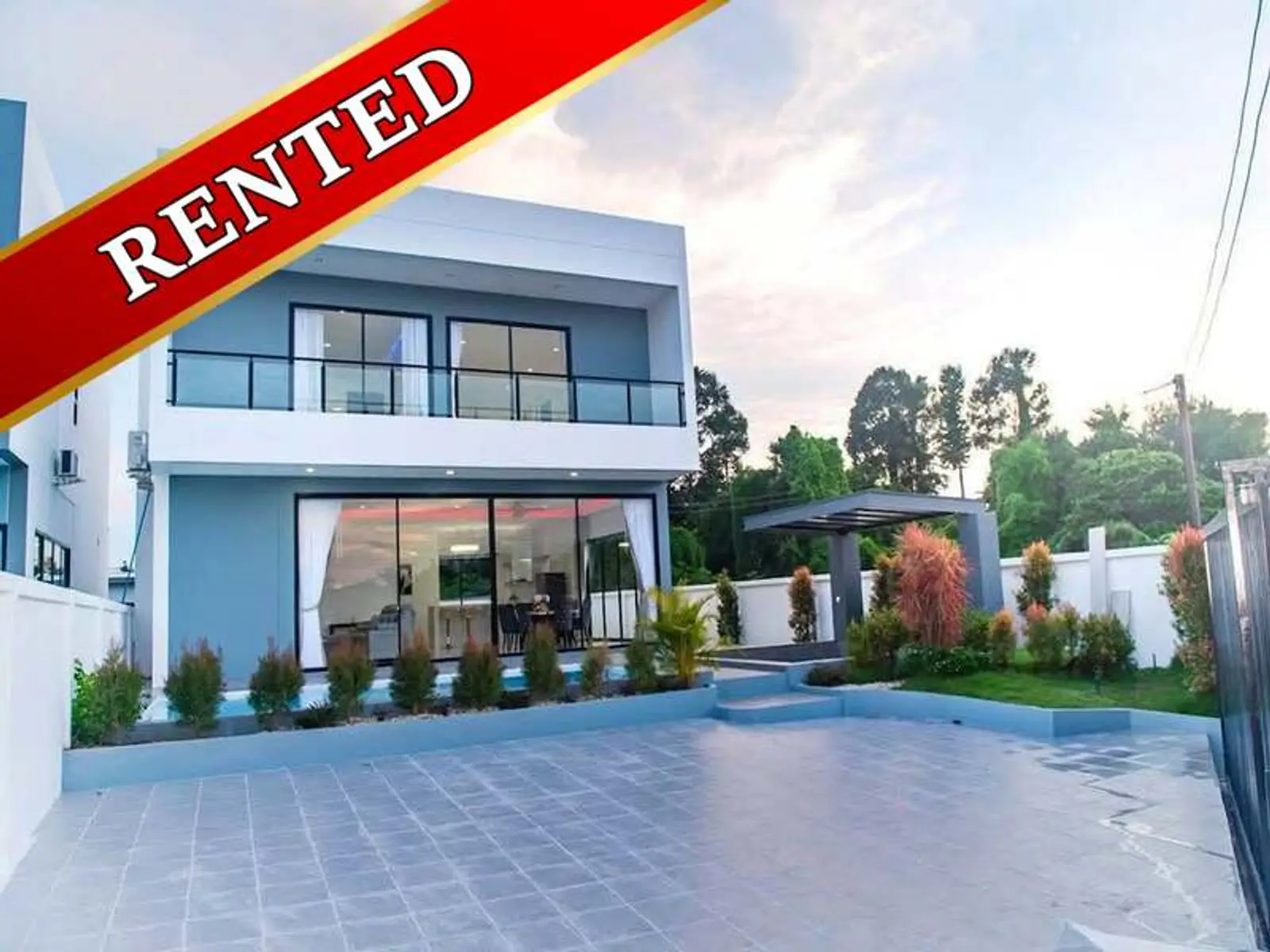 Villa avec piscine 4 chambres à vendre ou à louer — Jomtien, Pattaya