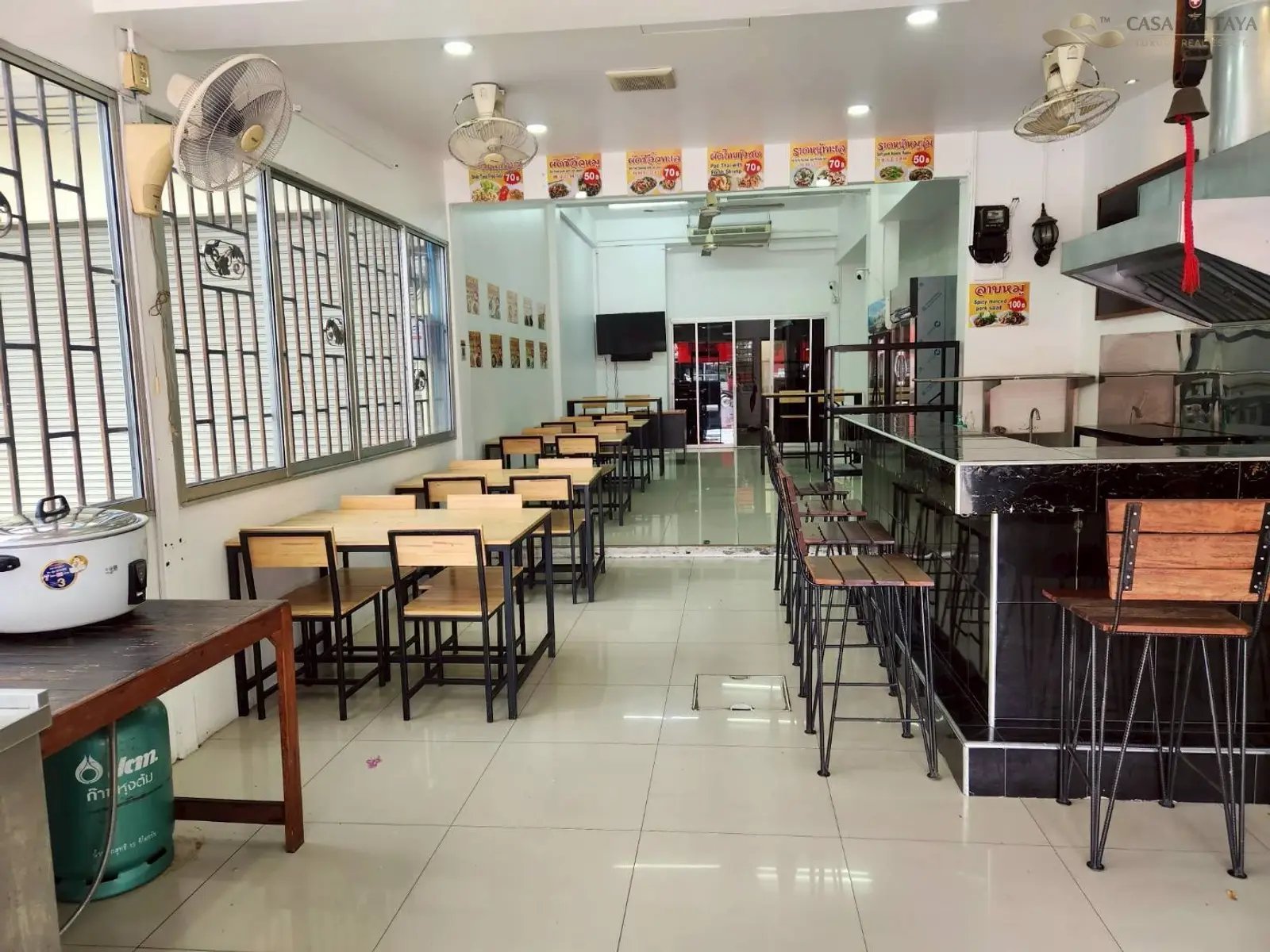 Commerce à reprendre 3 chambres à vendre — East Pattaya, Pattaya