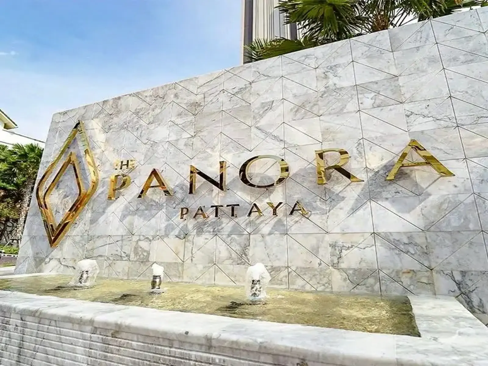 Condo 1 chambre plage à pied à vendre — Pratamnak, Pattaya