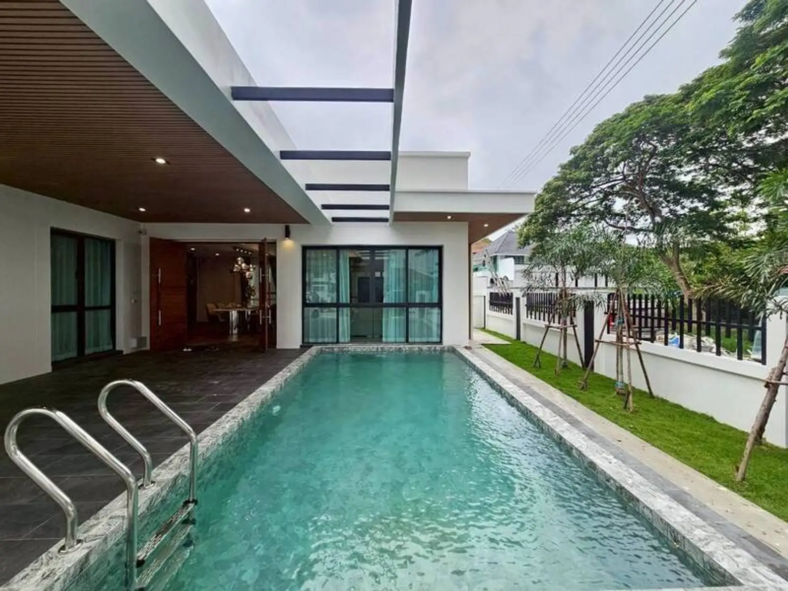Villa avec piscine 4 chambres à vendre — Jomtien, Pattaya