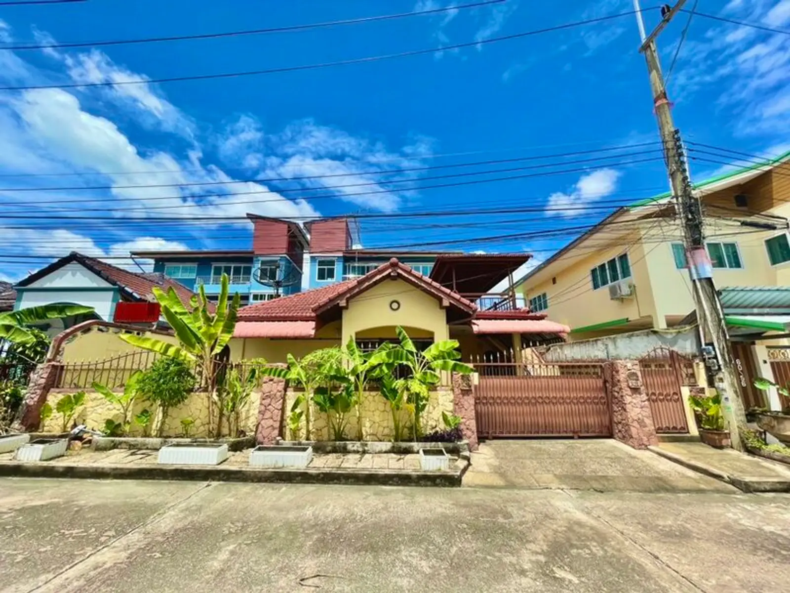 Villa avec piscine 2 chambres à vendre — Mabprachan, Pattaya