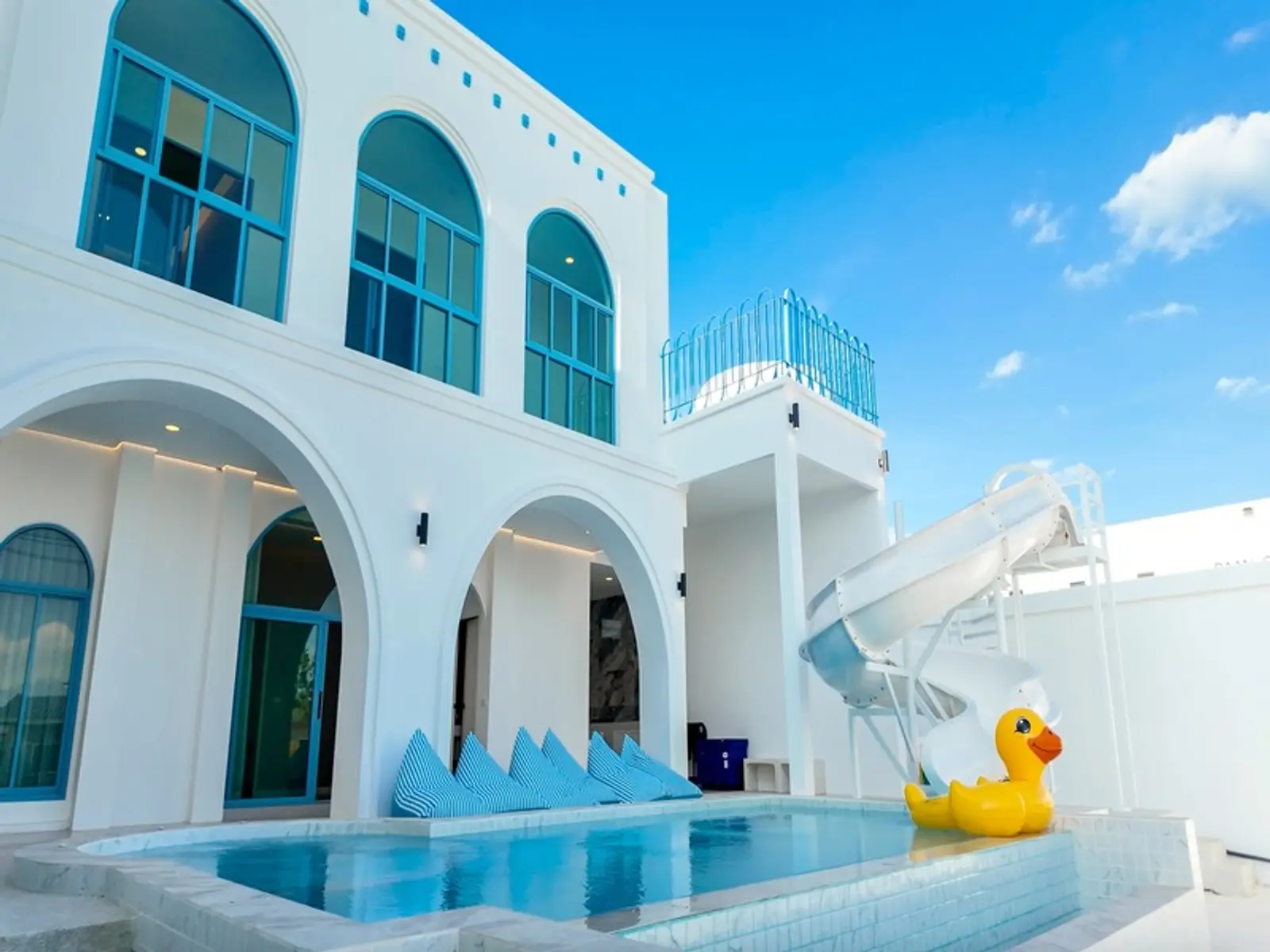 Villa avec piscine 5 chambres plage à pied à vendre — Huai Yai, Pattaya