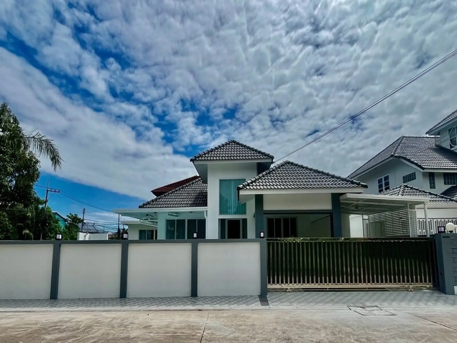 Villa avec piscine 3 chambres à vendre — East Pattaya, Pattaya