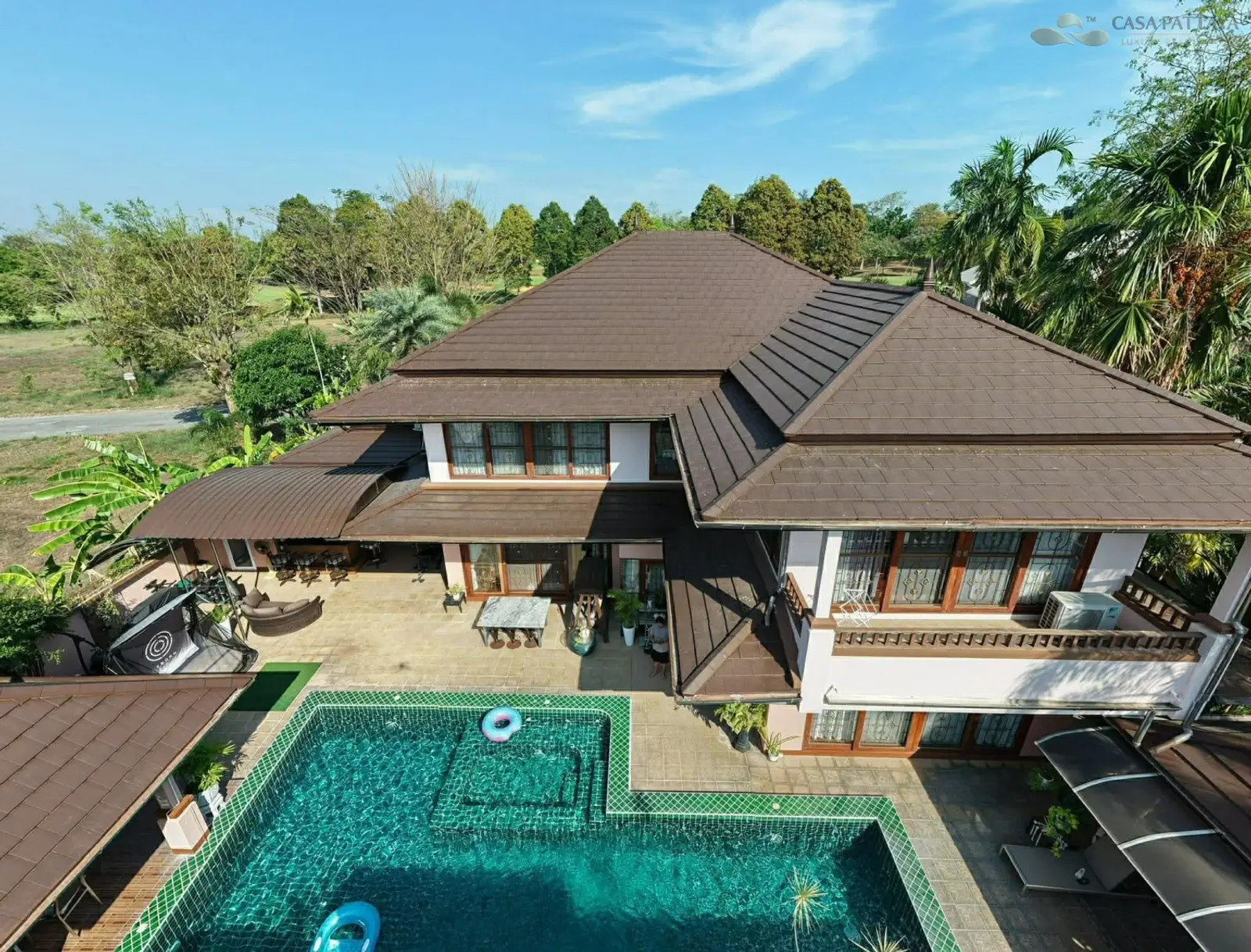 Villa avec piscine 4 chambres à vendre — East Pattaya, Pattaya