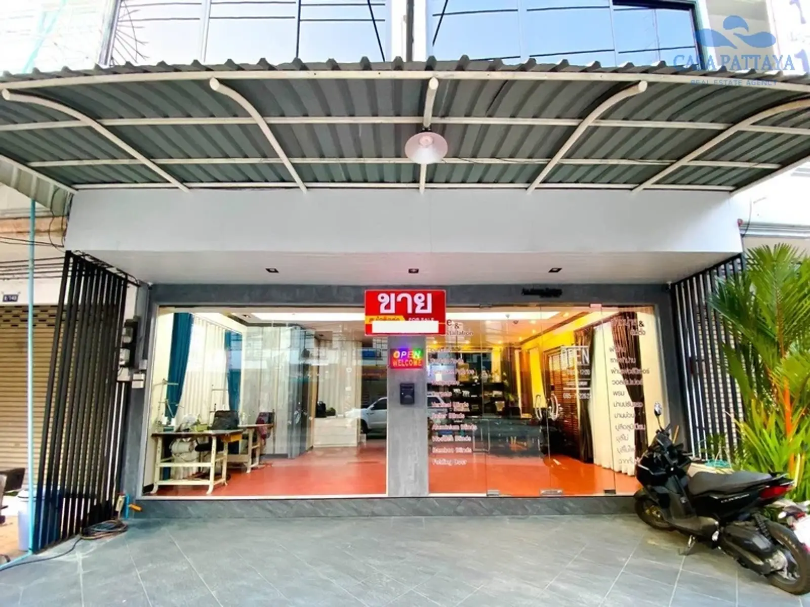 Local commercial 3 chambres à vendre — East Pattaya, Pattaya