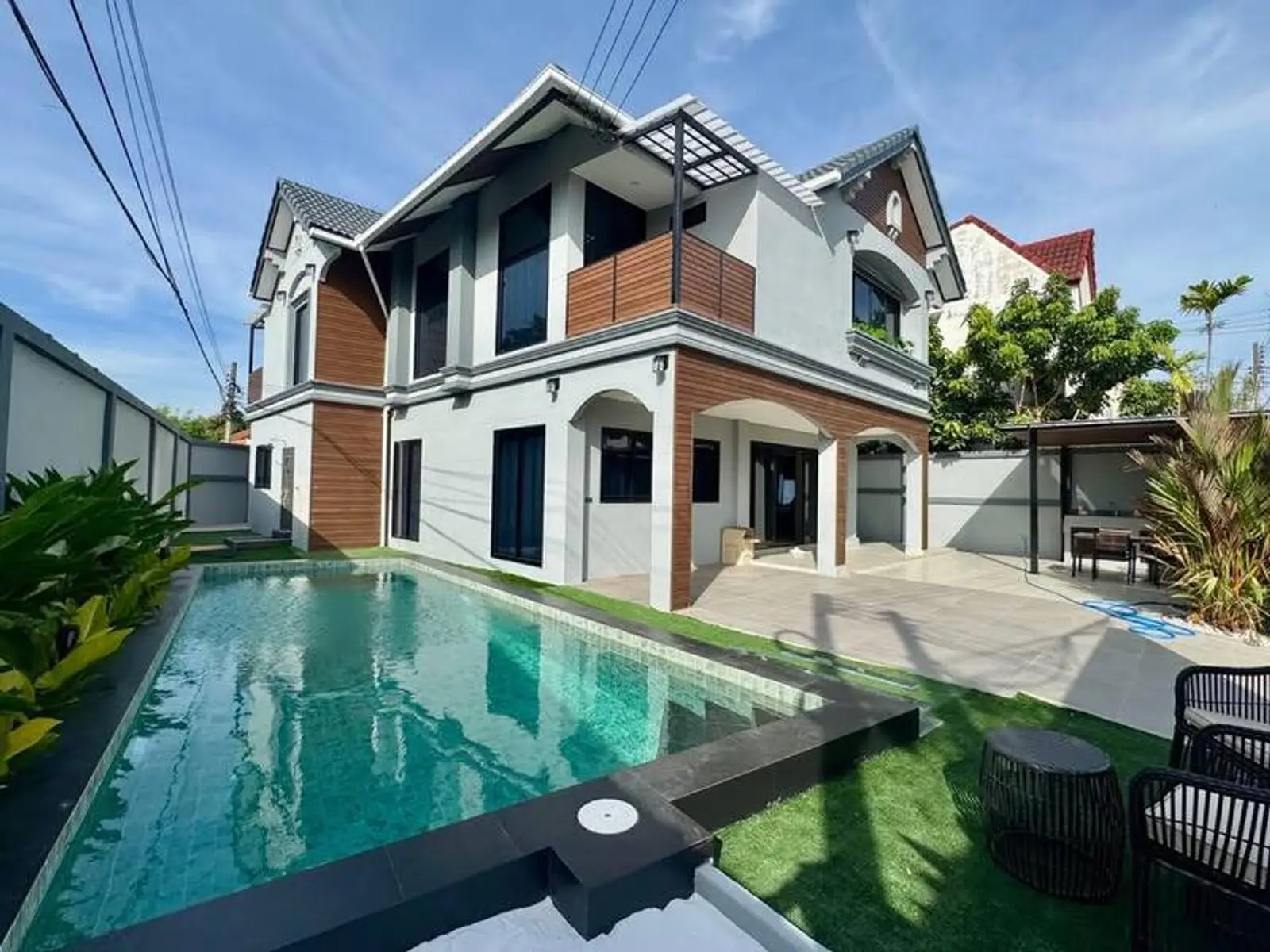 Villa avec piscine 5 chambres à vendre — East Pattaya, Pattaya