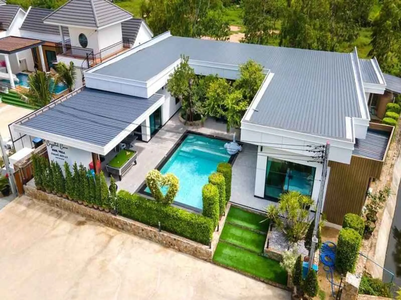 Villa avec piscine 11 chambres à louer — Huai Yai, Pattaya