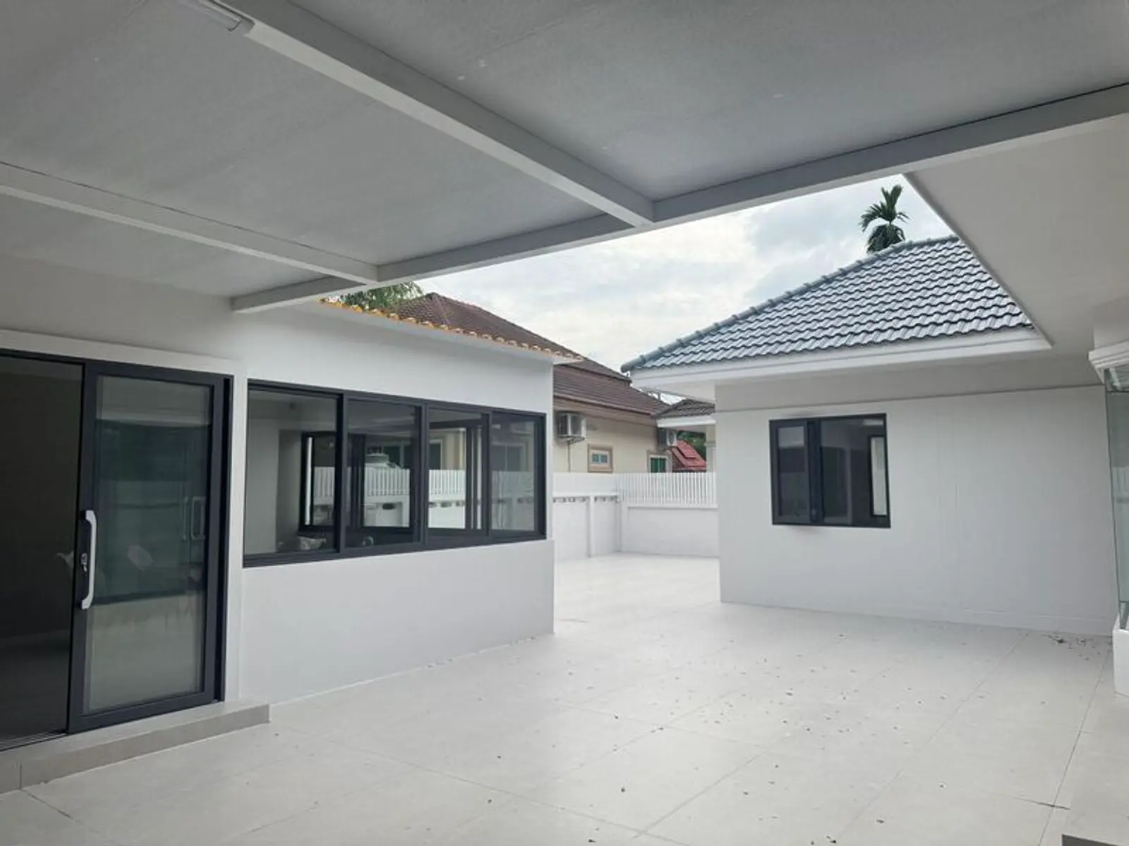 Villa avec piscine 3 chambres à vendre — East Pattaya, Pattaya