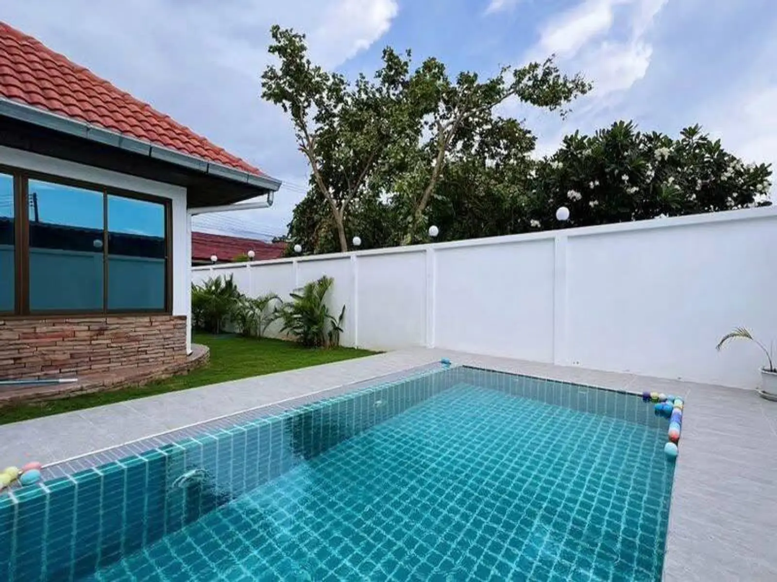 Villa avec piscine 4 chambres à vendre — East Pattaya, Pattaya