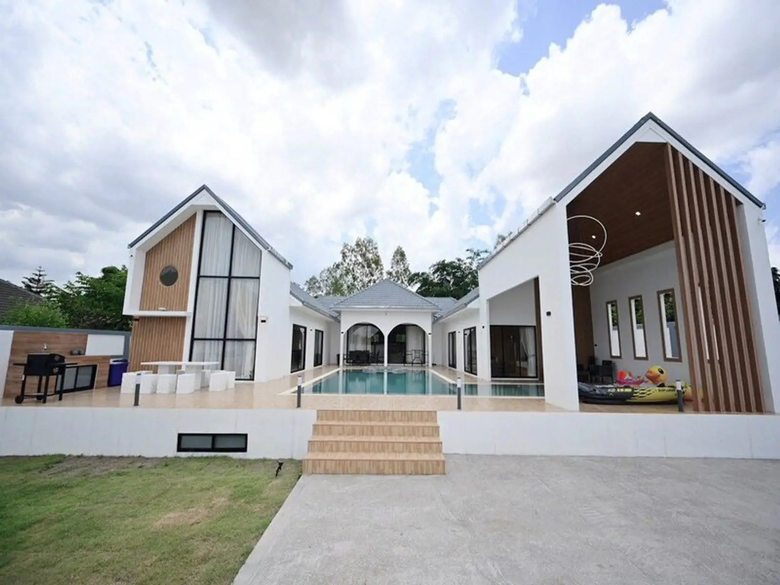 Villa avec piscine 4 chambres à vendre — Huai Yai, Pattaya