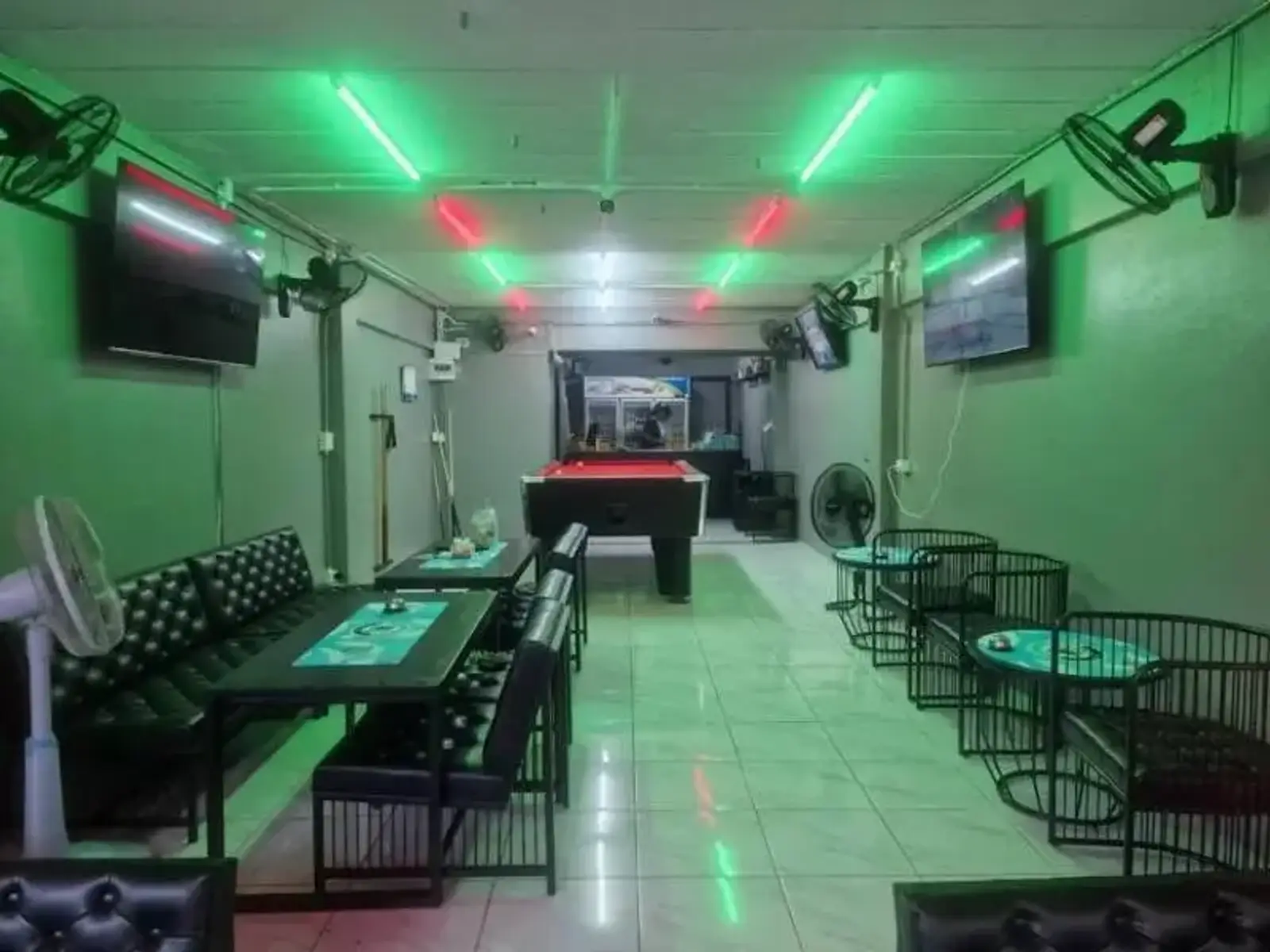 Commerce à reprendre 3 chambres à vendre — North Pattaya, Pattaya