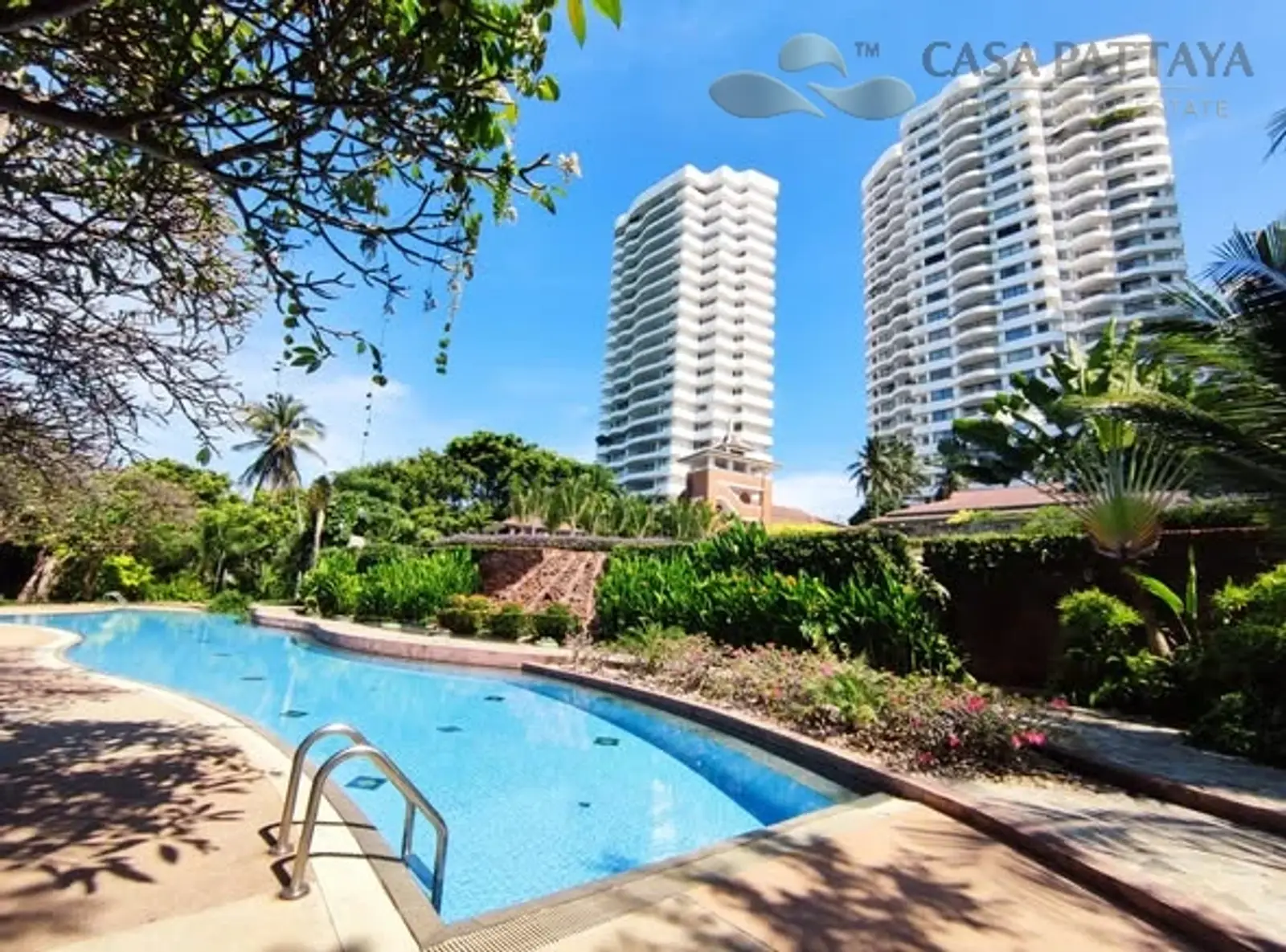 Condo 4 chambres vue mer à louer — Pratamnak, Pattaya